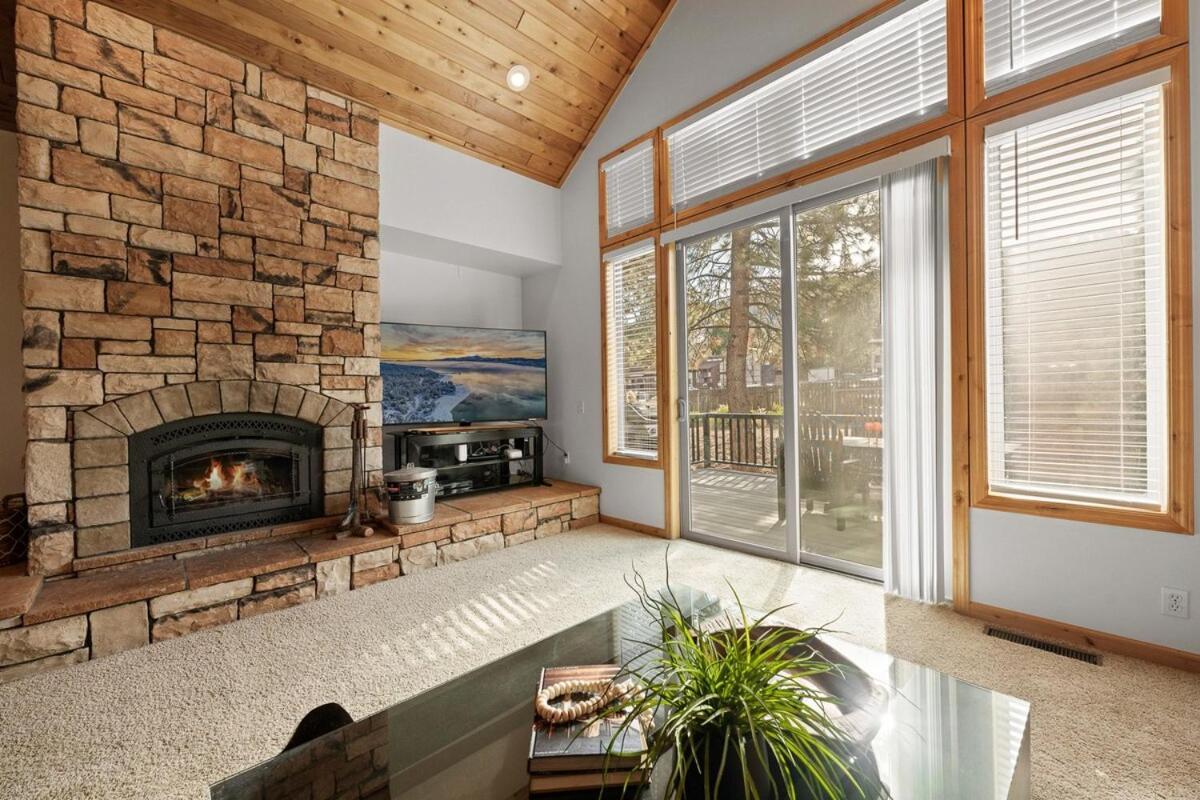 New Serenity Lodge Base Of Snow Summit Hot Tub Біг-Бер-Лейк Екстер'єр фото